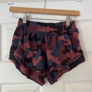 Woman’s lululemon Hotty Hot shorts